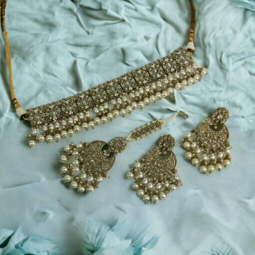 white Rajasthani Raindrop choker